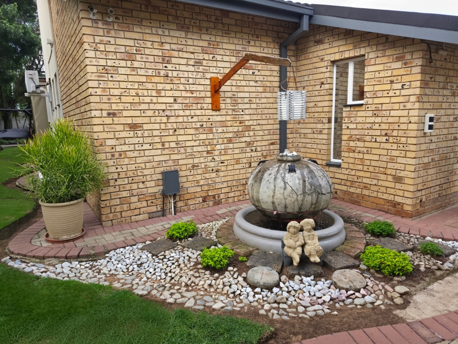 3 Bedroom Property for Sale in Riebeeckstad Free State